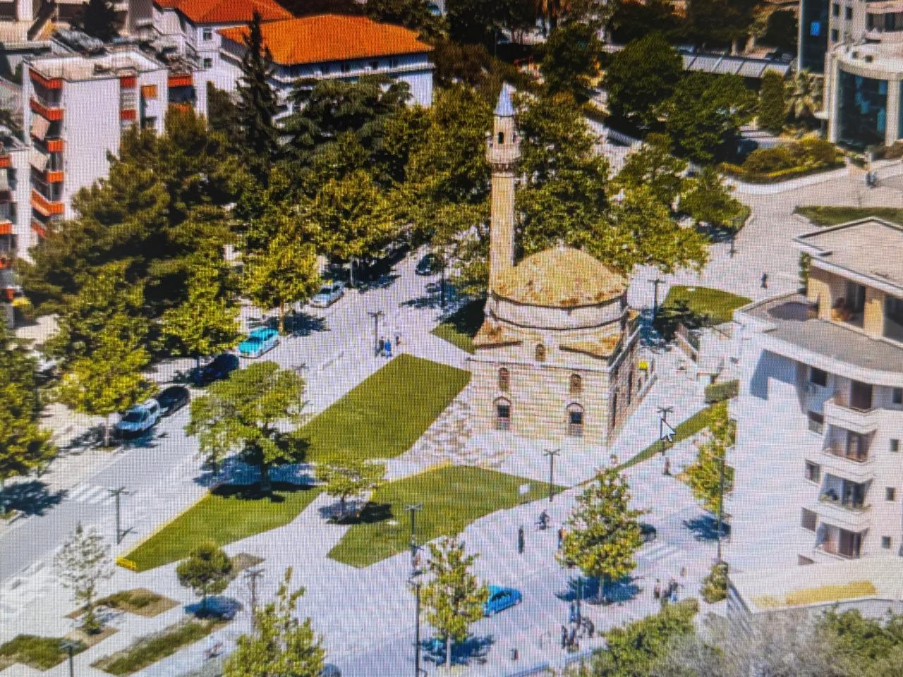 UNITS FOR RENT NEAR THE "BIG MARKET" CLOSE TO THE OLD COURT!!!