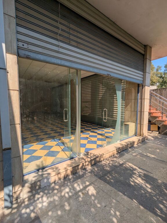 BUSINESS SPACE FOR RENT NEAR AULONA PARK VLORE