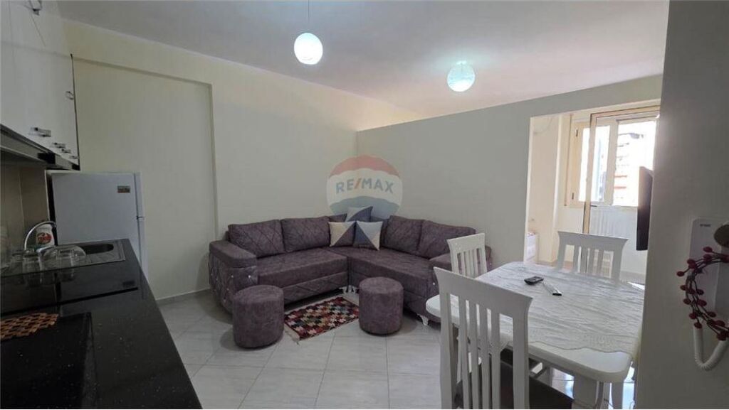 🏡 Studio for Rent | Lungomare, Vlorë | 100 m from the sea 🌊