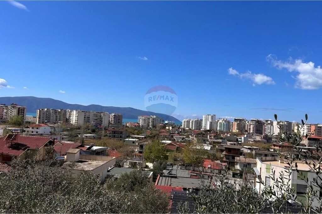 🏡 1+1 Apartment for Rent – Reshat Osmani Street, Vlorë