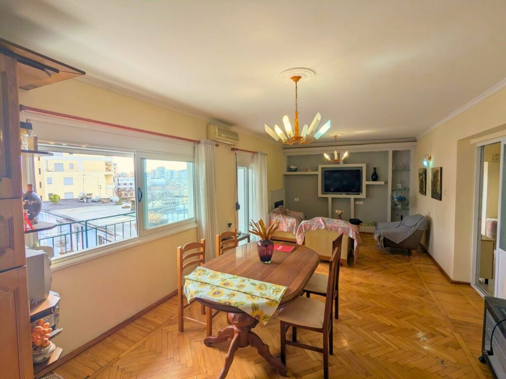 2+1 Apartment for Sale in Vlorë, near New Road