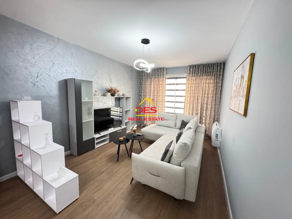Vlore, 1+1+Balcony apartment for rent, 4th Floor, 70 m² 450 € (Lungomare)