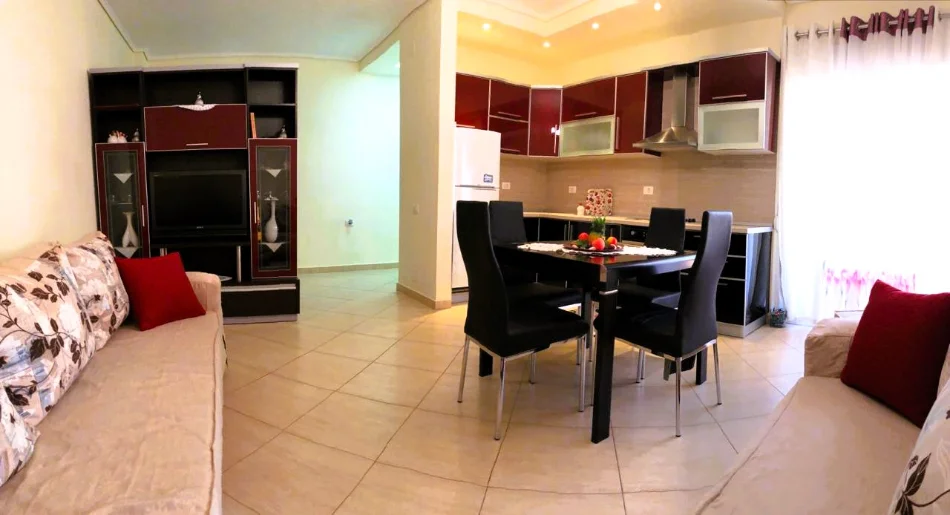 Vlorë, 1+1+Balcony Apartment for Rent, 5th Floor, 60 m² 440 € (Aleksander Moisiu Street, Vlorë)