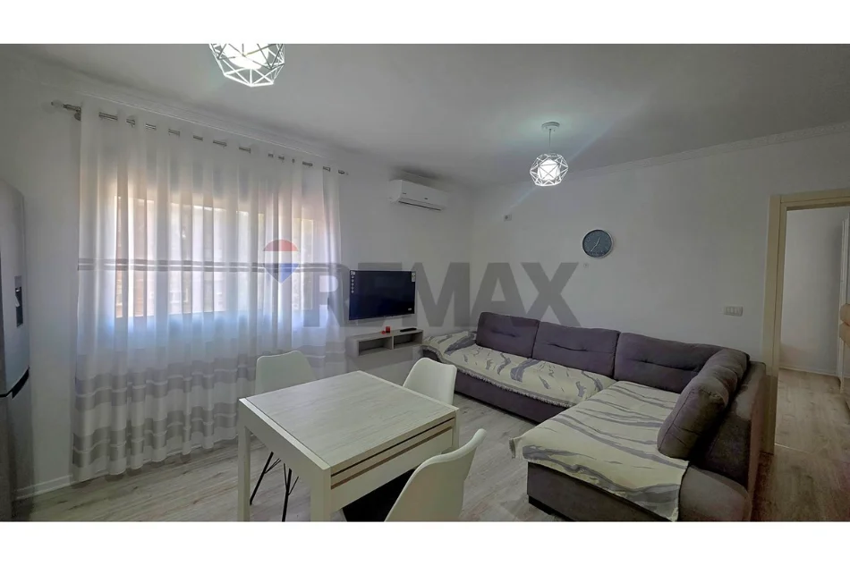 Vlore, 1+1+Balcony apartment for rent, 3rd Floor, 58 m² 400 € (Hasan Kushta St, Albano Romina, Vlore)