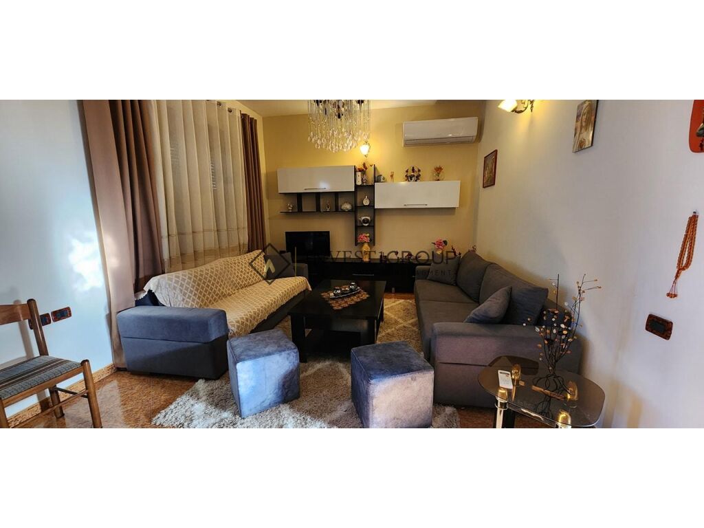 Apartament 2+2 me Qira në Centrale, Vlorë - 400€